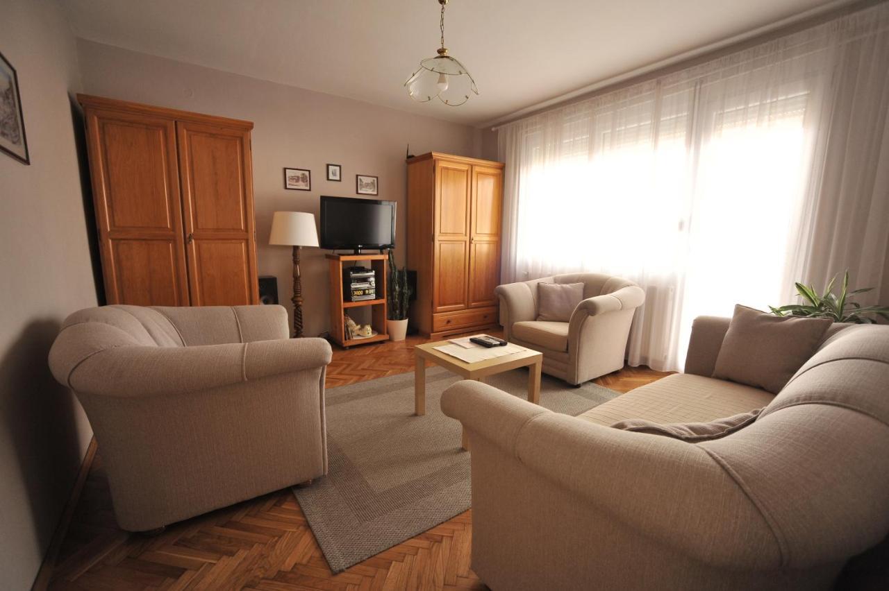 Apartman Rada Πίροτ Εξωτερικό φωτογραφία